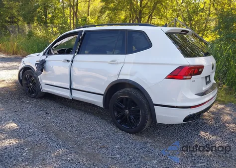 2022 Volkswagen Tiguan 2.0T Se R-Line Black из США, поврежденный, VIN 3VV8B7AX6NM106895